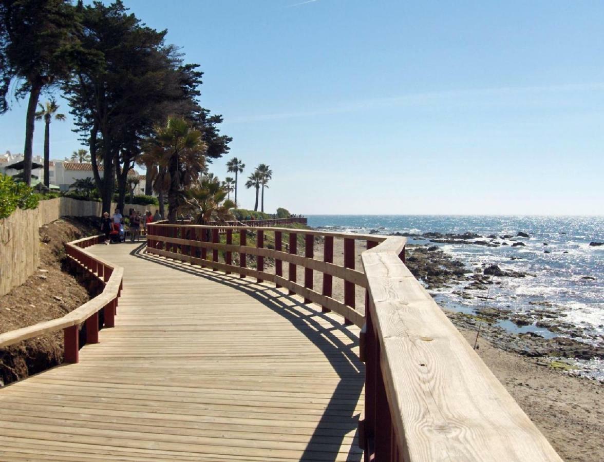 Ferienwohnung Apartamento A Pie De Playa En Marbella- Calahonda Mijas Exterior foto